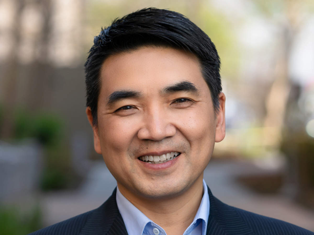 Eric Yuan ( Zoom)