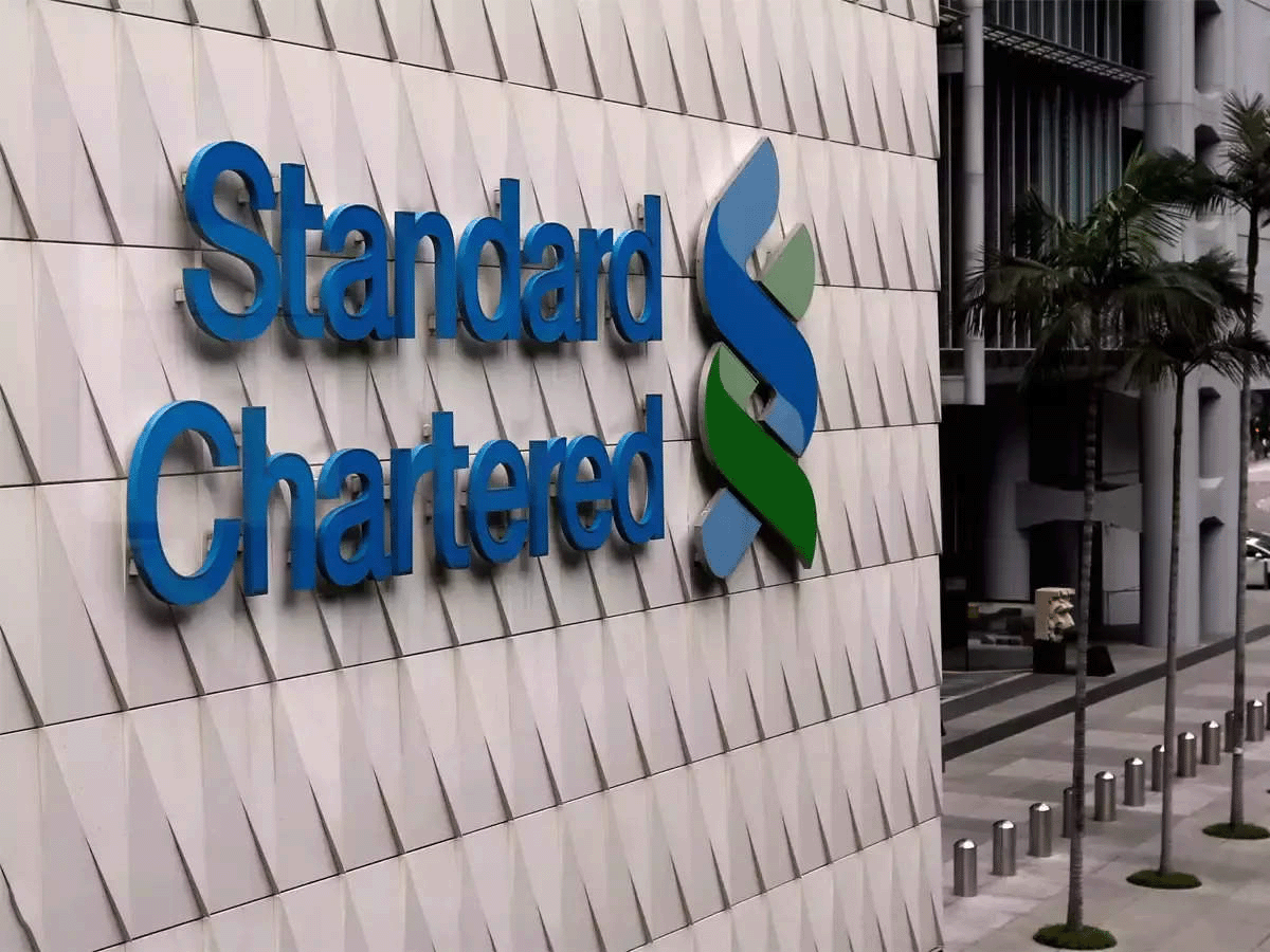 Standard Chartered, Microsoft join hands to advance the bank's digital  workplace transformation, ETHRWorld