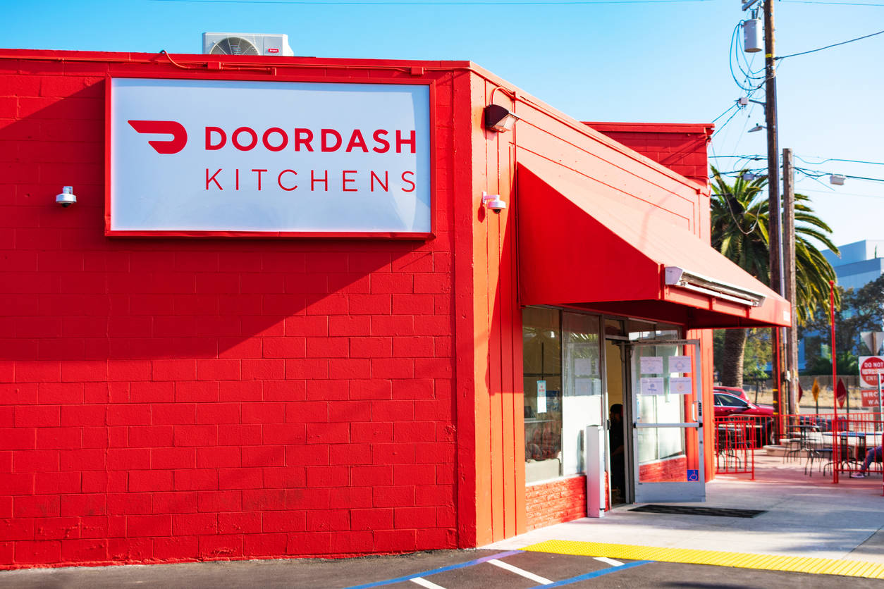 Grocery Delivery Doordash Launches Grocery Delivery On Its App Retail News Et Retail