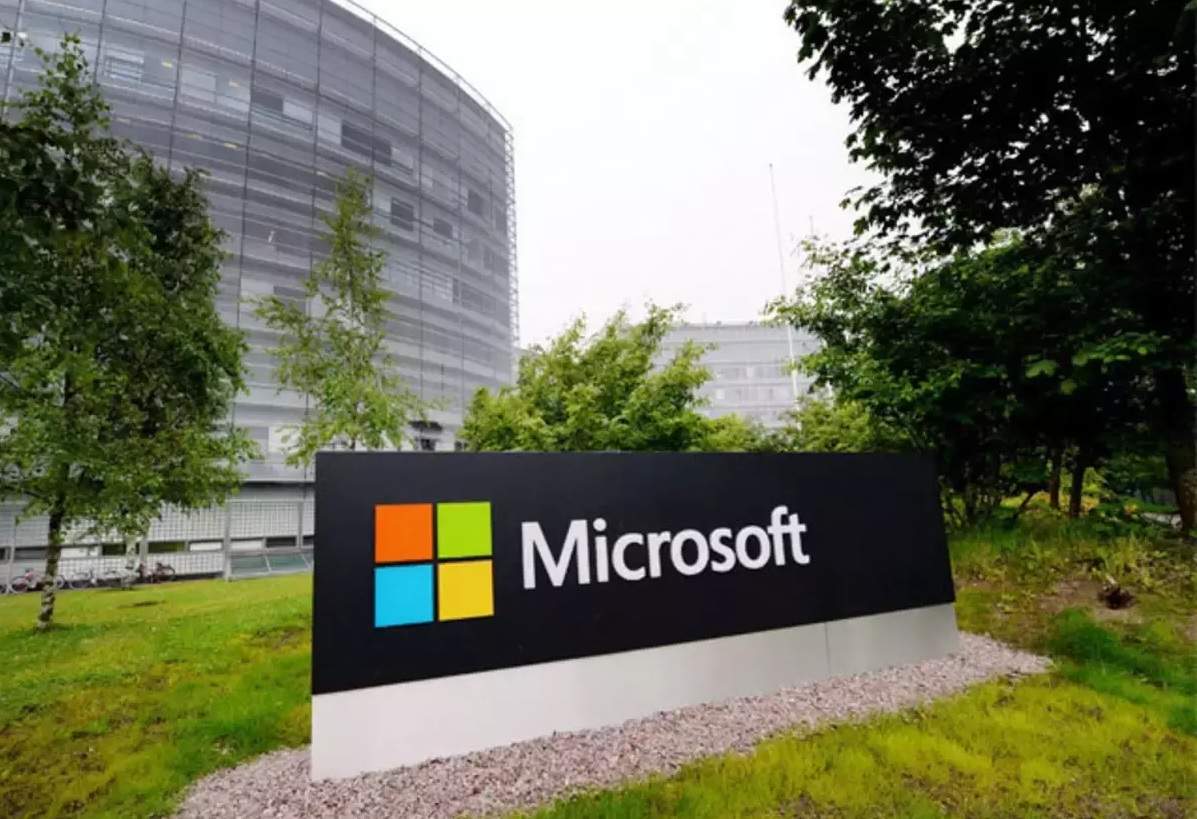 In bid for TikTok, Microsoft flexes its power in Washington