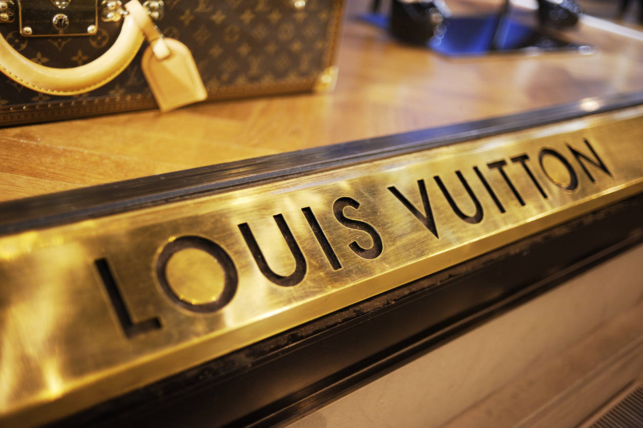 In row with Tiffany, LVMH may find that most sales are final