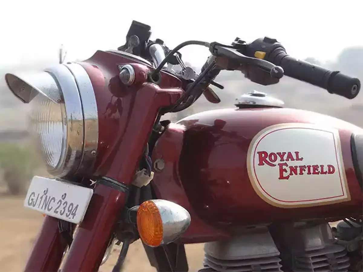 Royal Enfield exports fell by 9% at 4,033 units as compared to 4,426 units in the corresponding month in 2019. 