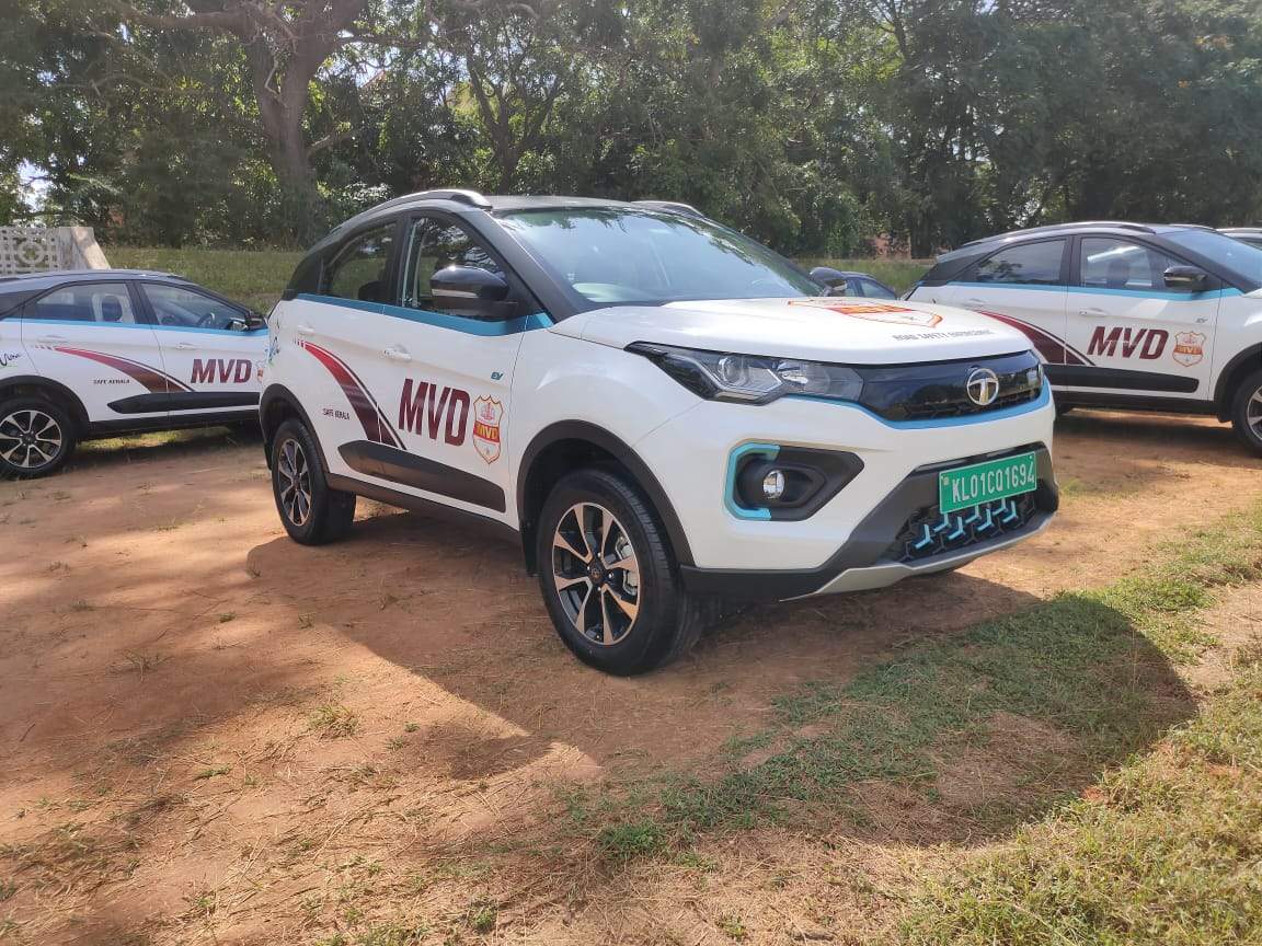 Tata Nexon Ev Tata Motors Delivers 45 Suv Nexon Evs To Kerala Govt Auto News Et Auto