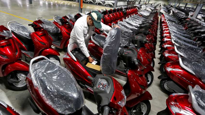 Two-wheeler industry hopeful of growth in Q4 but wary of farmers' stir, Budget: HMSI