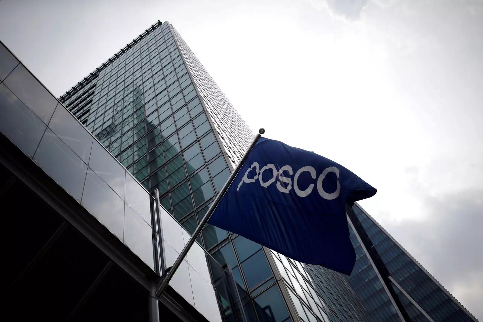 Posco plans another cathode material plant