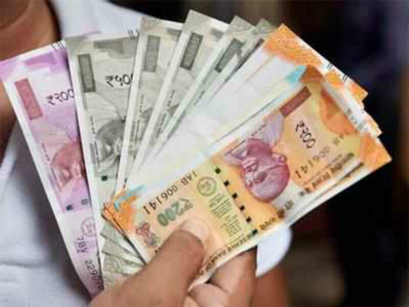 Rupee Rupee Goes From Asia S Best To Worst In Two Weeks On Covid Auto News Et Auto