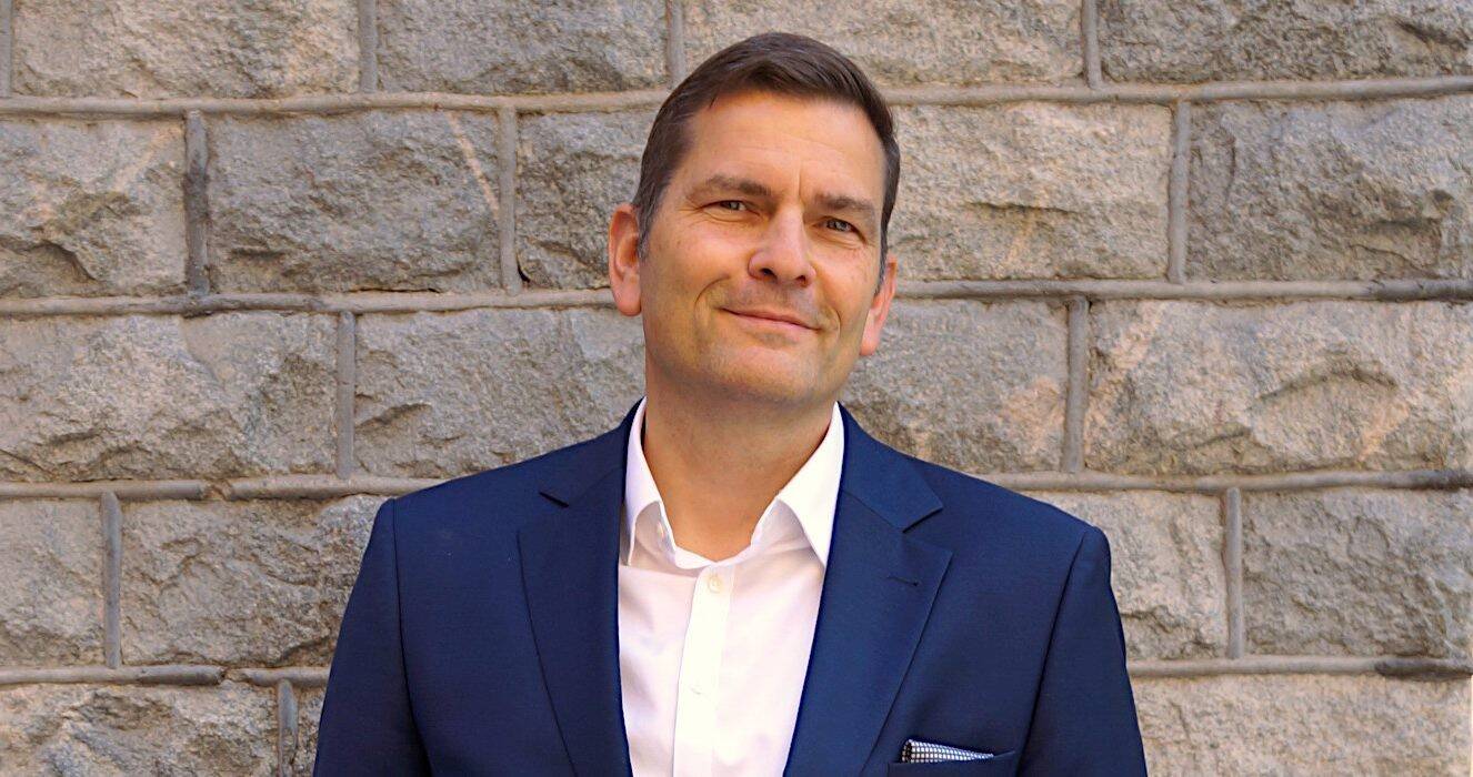 Employment contracts, especially those of C-suite expatriate hires, include a clause on liquidated damages. Had Llistosella withdrawn from the offer, Tata Motors could have claimed damages for breach of contract. The March 19 statement by Tata Motors didn’t mention whether it withdrew its offer or Llistosella backed out from the job.