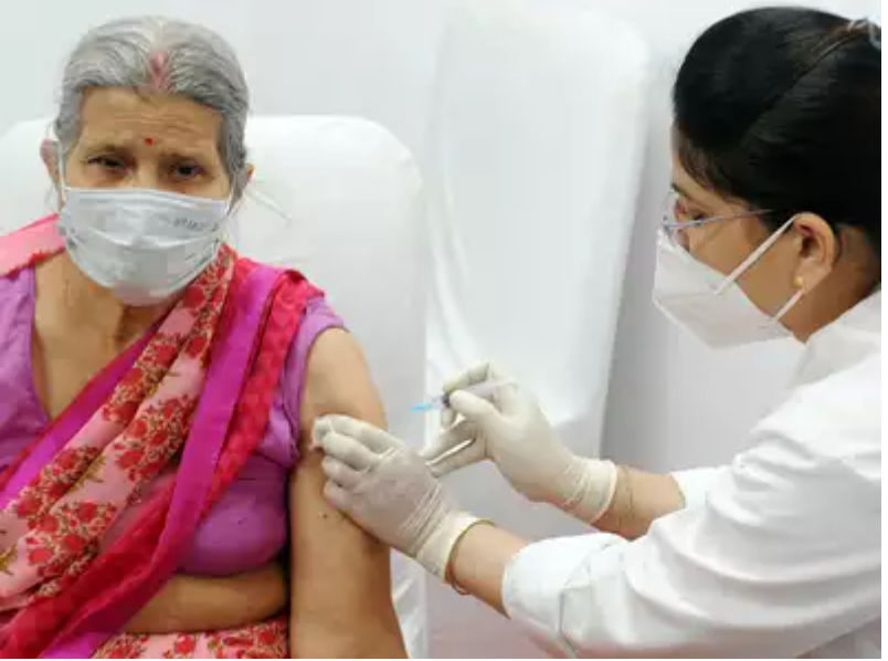 Just a quarter of 3.9 crore aged 45+ in Maha have taken 1st jab