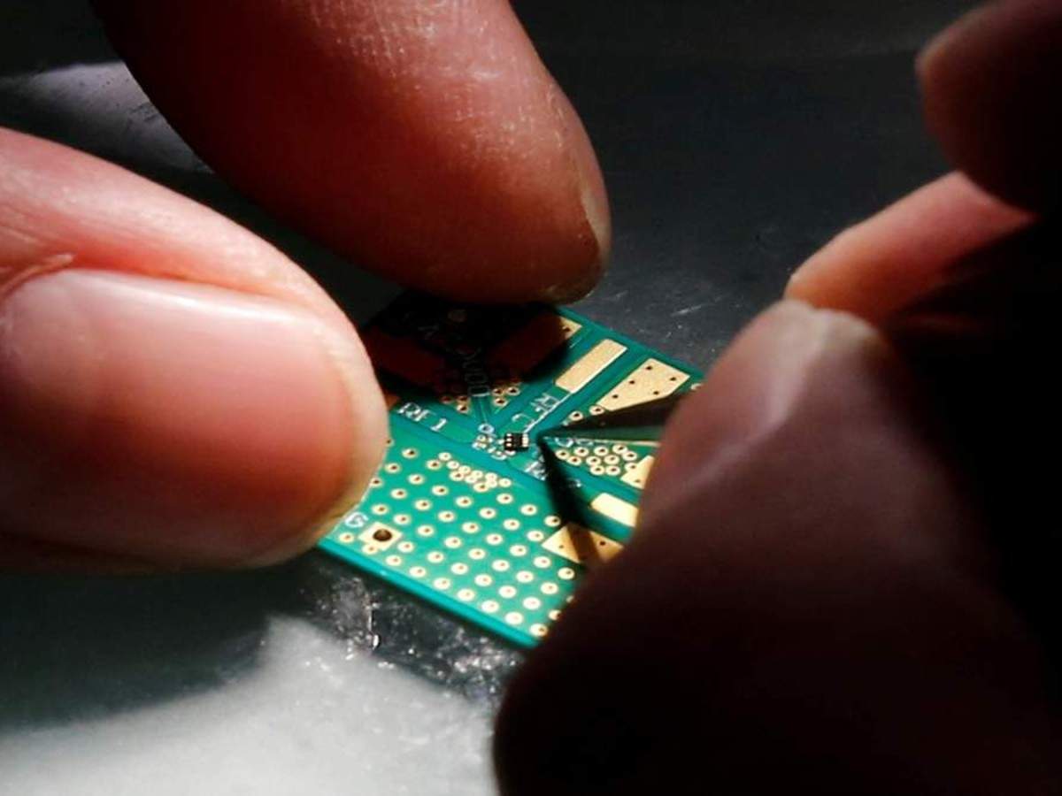 Breton busca convencer al fabricante de chips pionero de que ubique una importante planta de fabricación en la Unión Europea que ayude a lograr el objetivo estratégico de la Comisión de asegurar la tecnología de producción de chips más avanzada durante la próxima década.