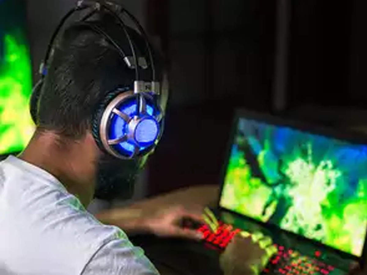Online gaming industry touches Rs 7,700 crore: Study