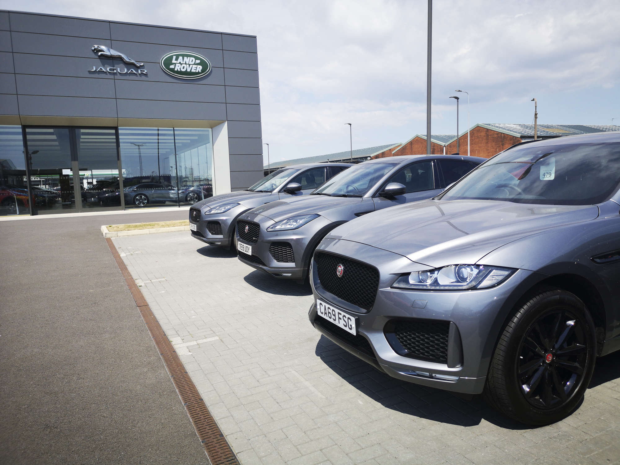 JLR write-offs weigh in as Tata Motors is weighed down by Q4 net loss of INR 7605 cr