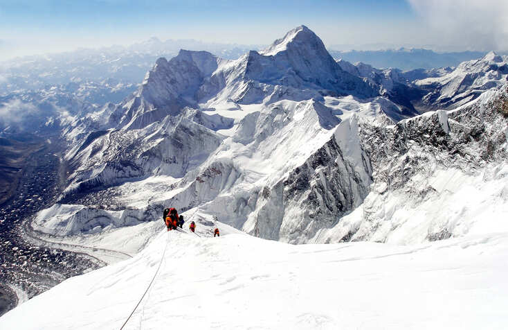 Indian mountaineer scales Mt Everest in carbon neutral effort: Report
