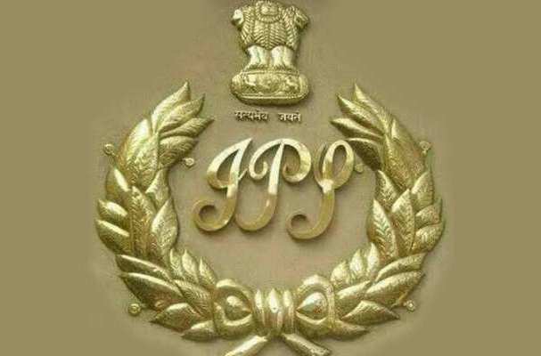 Top Tamil Nadu Ips Officers C Sylendra Babu And Karan Singha Among Front Runners For Dgp Post Government News Et Government Central Government Job News