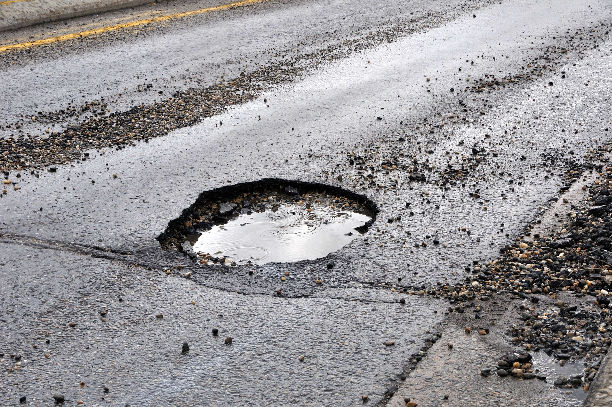 HC asks Maha PWD, NHAI to repair potholes on Mumbai-Goa Highway to prevent loss of lives