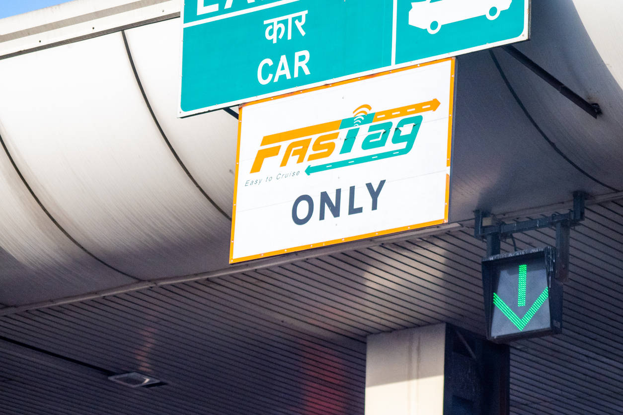 DMRC launches India's 1st FASTag/UPI-based cashless parking