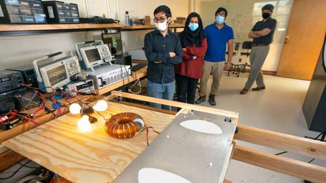 Wirelessly charging vehicles in motion is possible, says Cornell researcher
