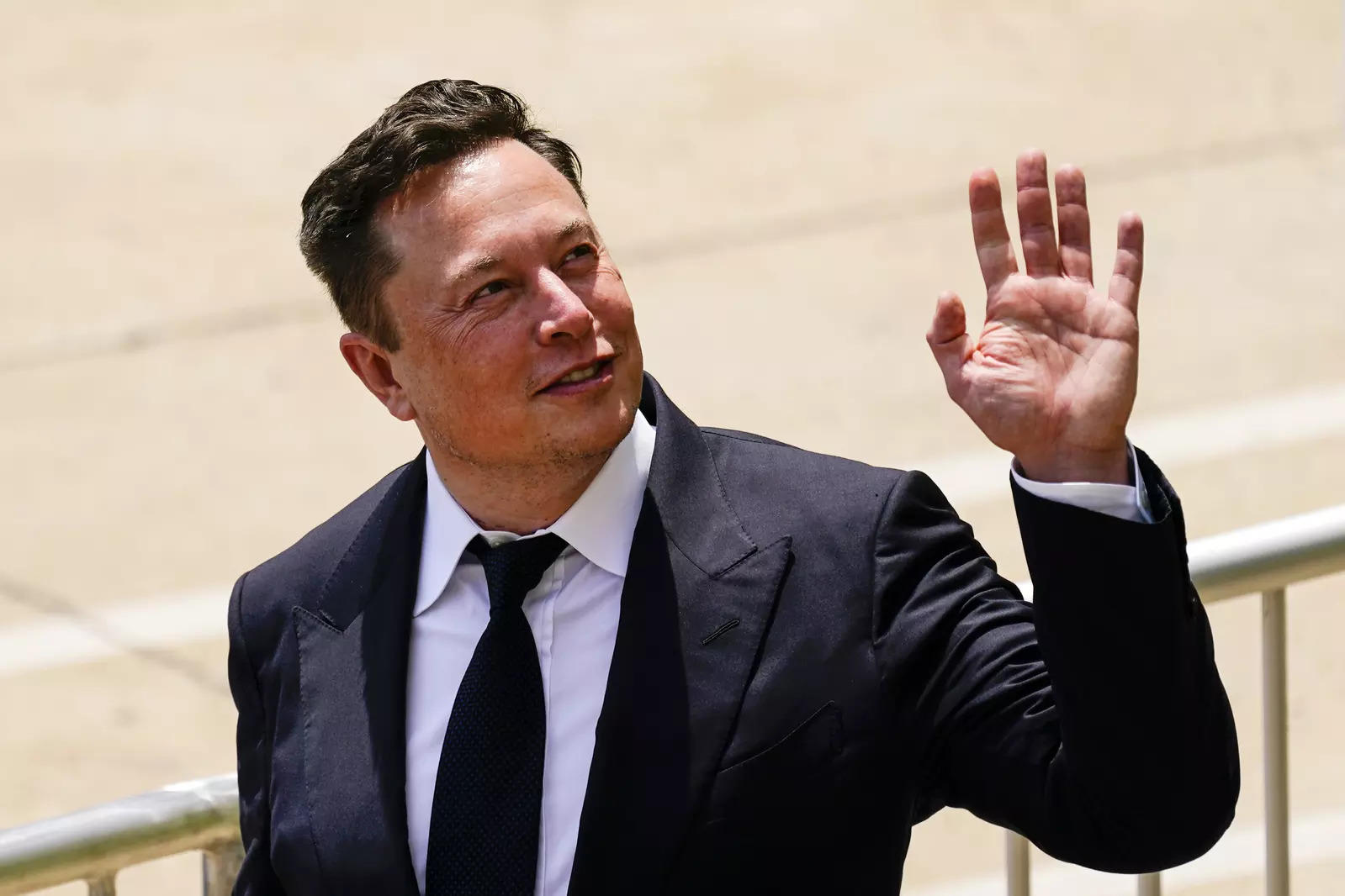 Musk's 'AI Day' confronts tough questions about Tesla's technology