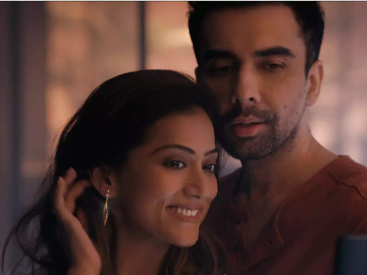 Philips portrays the 'right heat' with Alia Bhatt, Marketing & Advertising  News, ET BrandEquity