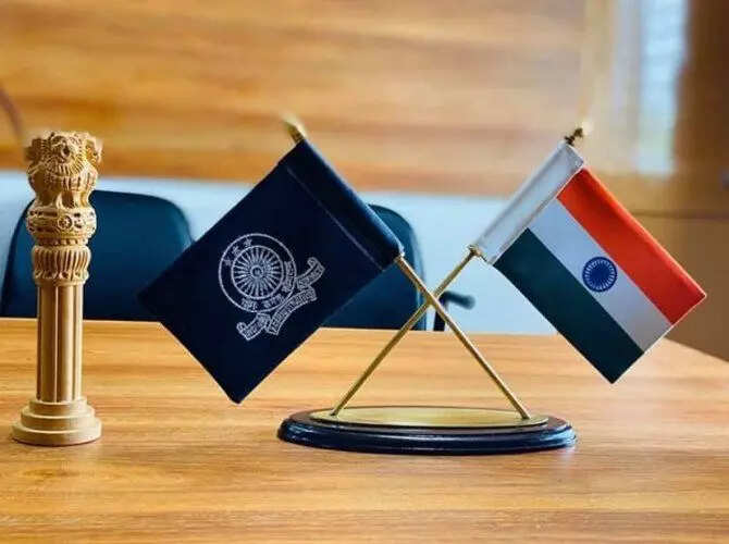 કોર્ટે કેન્દ્રને હરિયાણાના IAS અધિકારી અશોક ખેમકાની એમ્પનલમેન્ટની વિનંતીને એક મહિનામાં 'વિચારણા' કરવાનો આદેશ આપ્યો