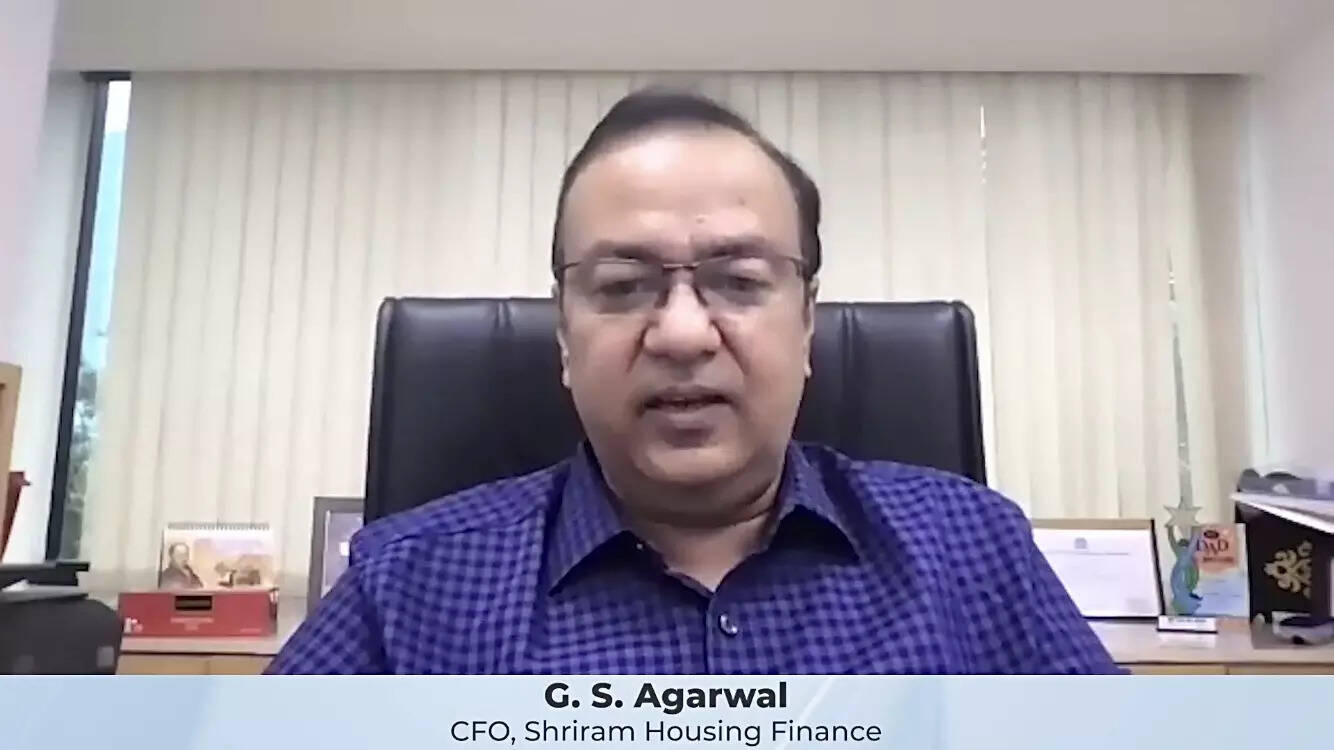 'CFOs should keep eye on long-term strategy, adapt to short-term situations'