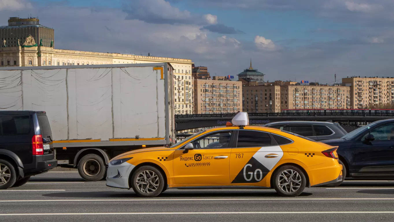 The restructuring of the MLU ride-hailing and car sharing joint venture, which includes Yandex.Taxi, will see Yandex own 71% while Uber's stake falls to 29% from 33.5%, Yandex said, adding it had taken out a $2 billion call option to buy out the rest if it chooses to do so.