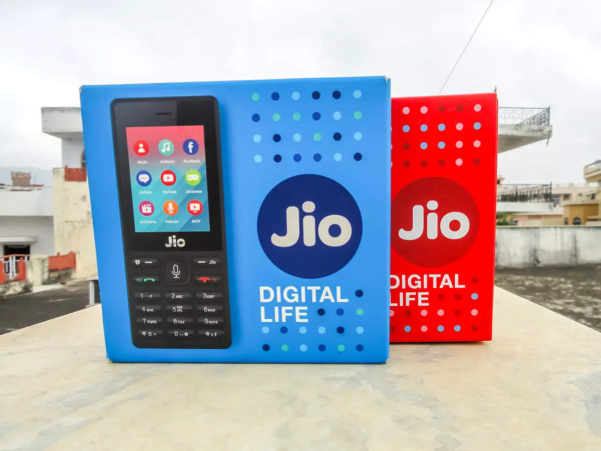 Reliance Jio adds nearly 3.5 mn rural mobile users in July, Airtel, Vodafone Idea lose: Trai