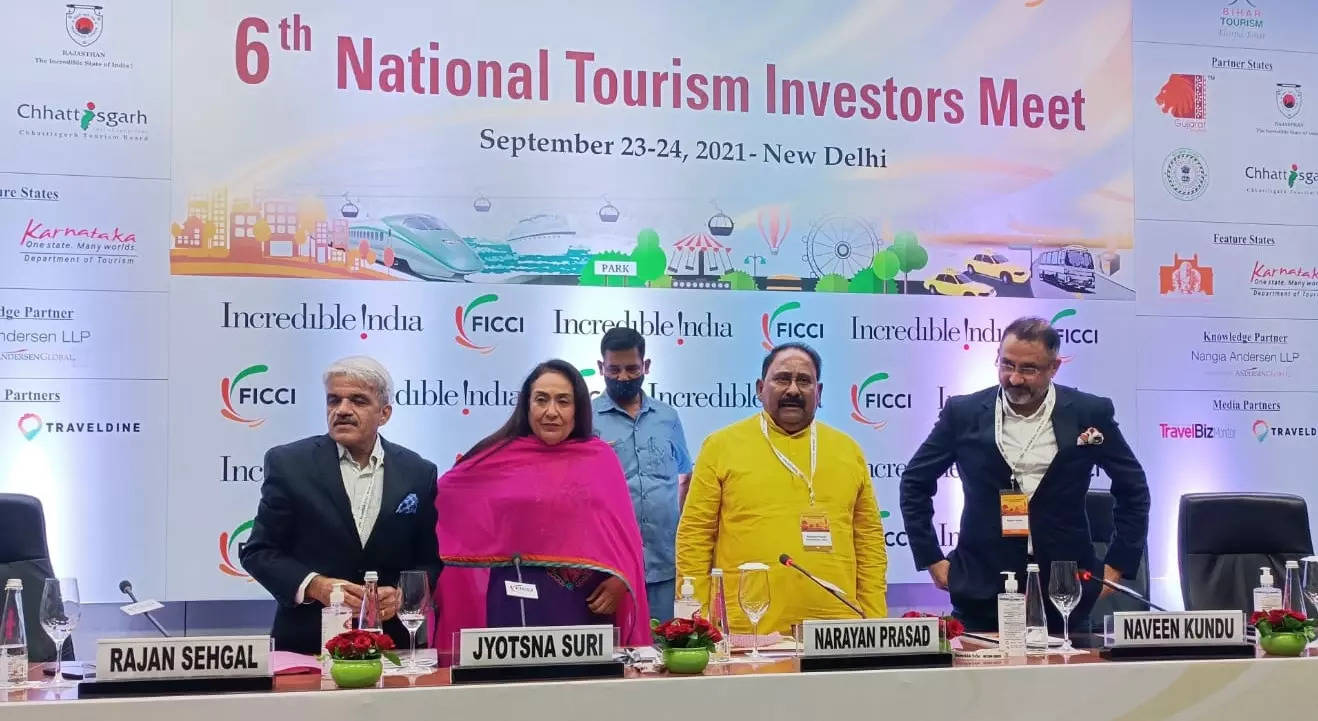 <p>Bihar’s tourism minister Narayan Prasad (third from left) at the recently-held tourism investors meet that was organised by FICCI. The minister discussed the possibility of a public-private partnership model to improve Bihar’s tourism infrastructure.</p>
