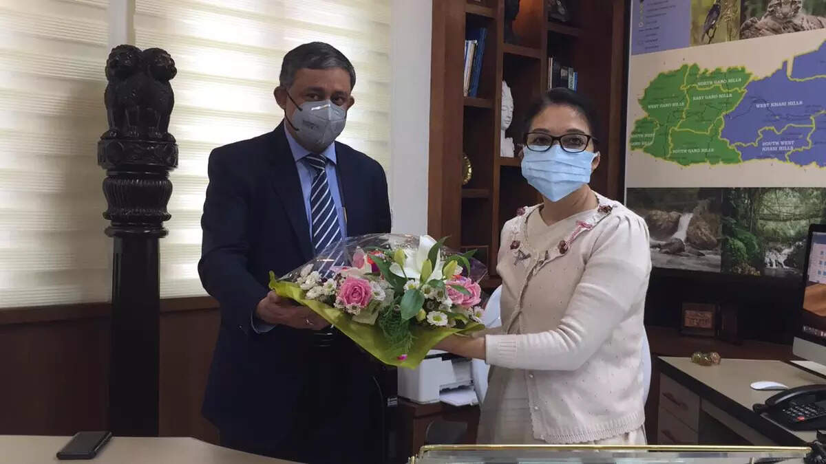   IAS ઓફિસર રેબેકા વેનેસા સુચિયાંગ