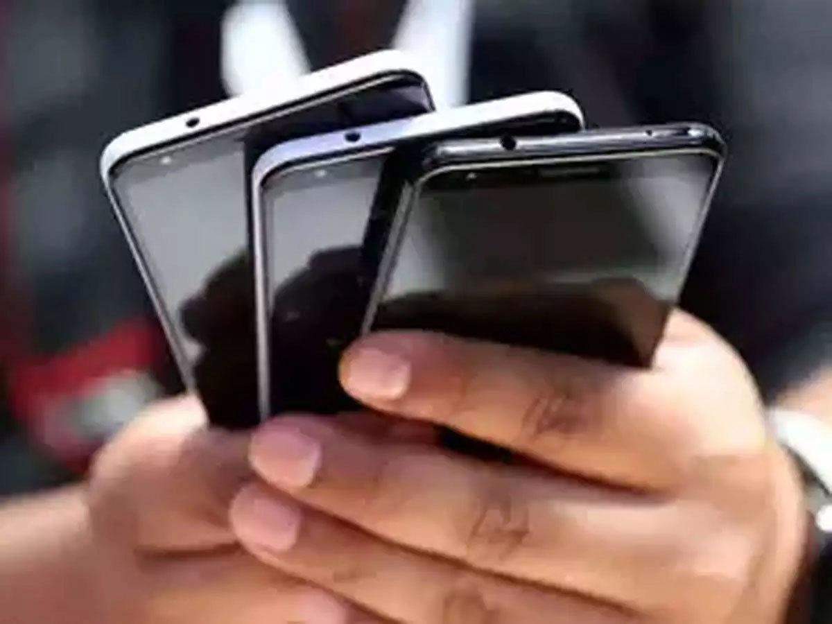 India may not reach a billion smartphone users by 2030: Report