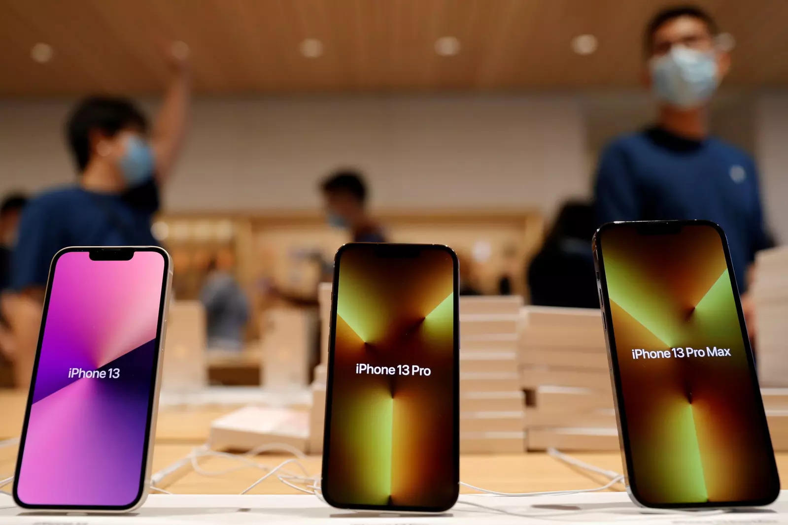 Apple captures 75% of global handset market operating profit in Q2: Counterpoint