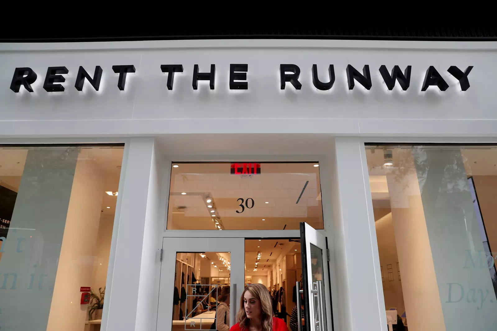Fashion firm Rent the Runway struts into Wall Street with $1.7 billion valuation