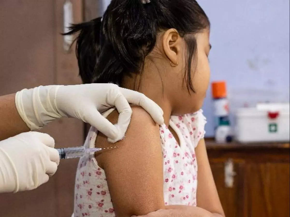 کووید-19: چرا والدین در دهلی در مورد واکسینه کردن فرزندانشان دو فکر هستند