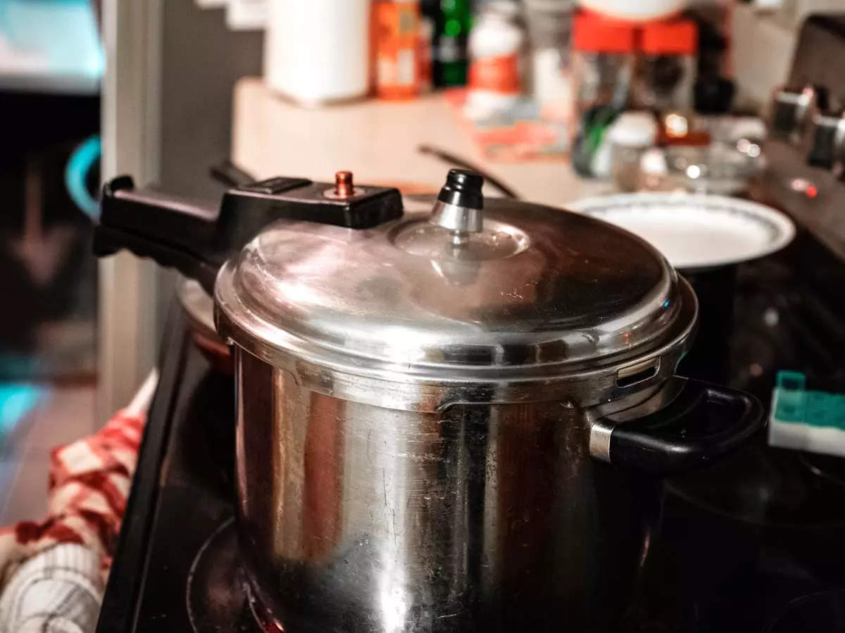 Standard pressure online cooker