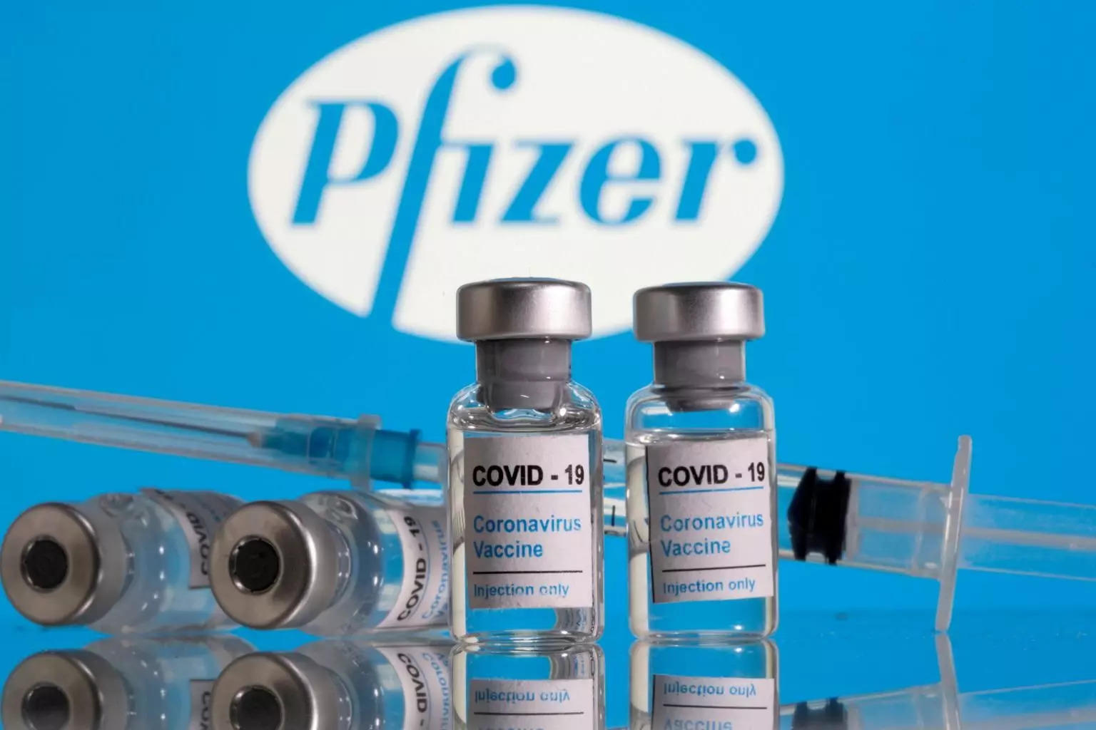BioNTech، Pfizer می‌گوید که آزمایش نشان می‌دهد 3 دوز واکسن Omicron را خنثی می‌کند