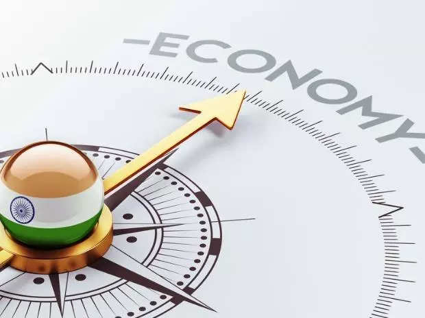 GDP to grow 8.2% in FY23, RBI to hike rates by 100bps