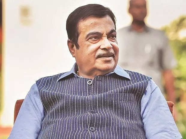  Union Minister for Road Transport and Highways Nitin Gadkari 