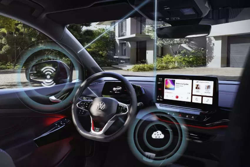  The partnership aims to enhance the Volkswagen Group’s digital cockpits, with accurate maps, navigation software, real-time traffic information and APIs that enables smart mobility on a global scale, making the roads safer, the drive easier and the air cleaner.