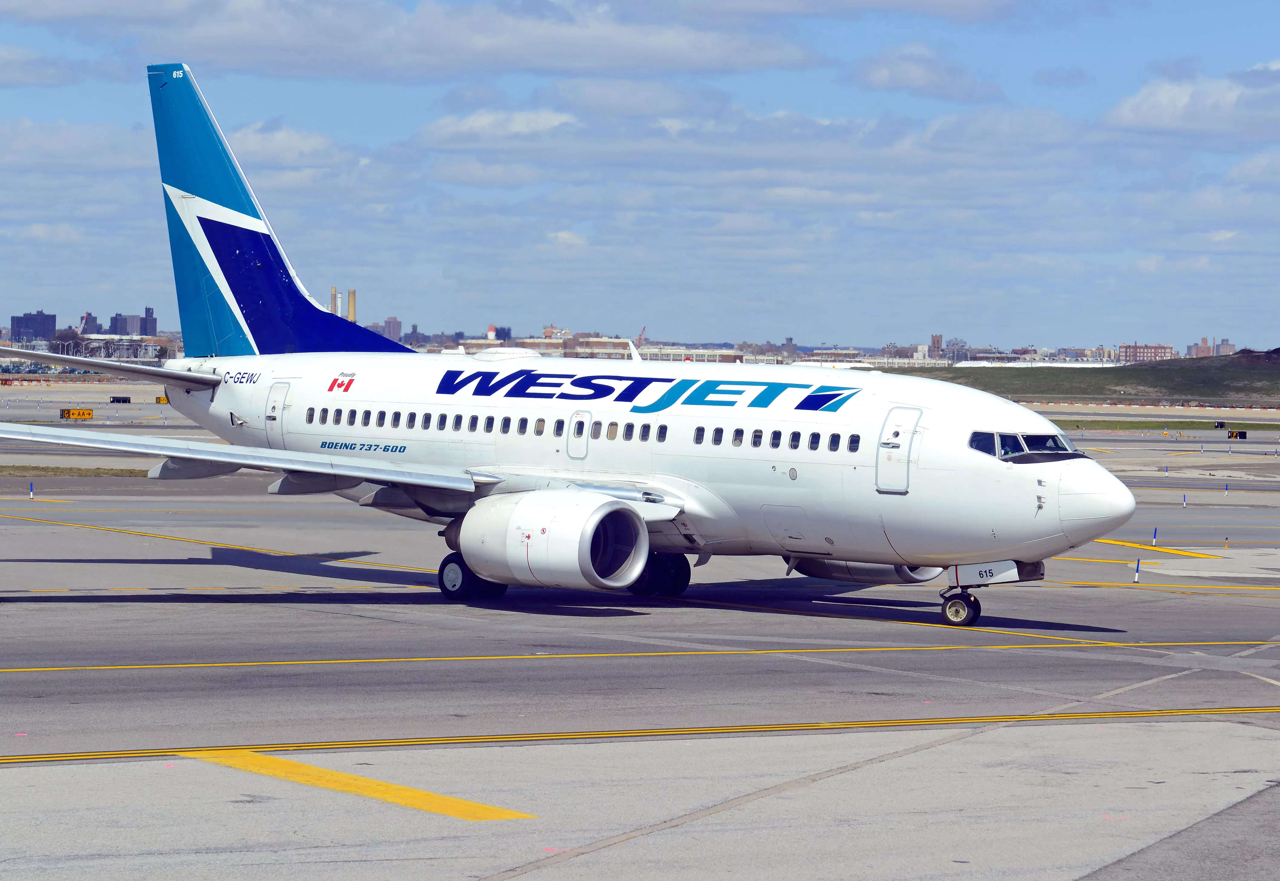 WestJet to cancel 15% of flights due to COVID-19 related staff shortages