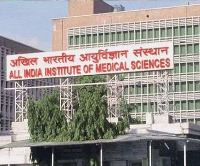 Not all want AIIMS to convert its trauma centre into Covid facility
