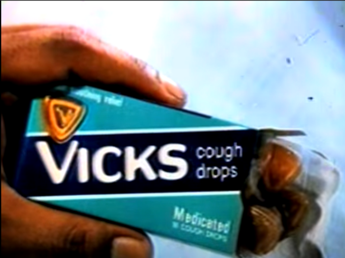 Khich Khich In Throat Vicks cough drops the original gale mein