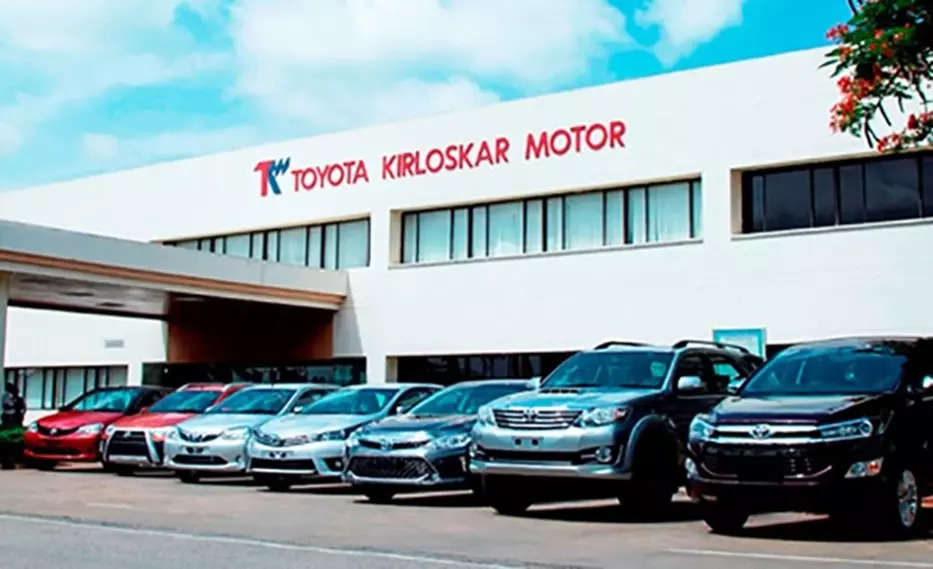 Toyota Kirloskar Motor plans to introduce the mid-size SUV in the upcoming festive season. An offspring of the vehicle will also come with the Maruti Suzuki brand under a product-sharing deal between Toyota and Suzuki Motor (called YFG).