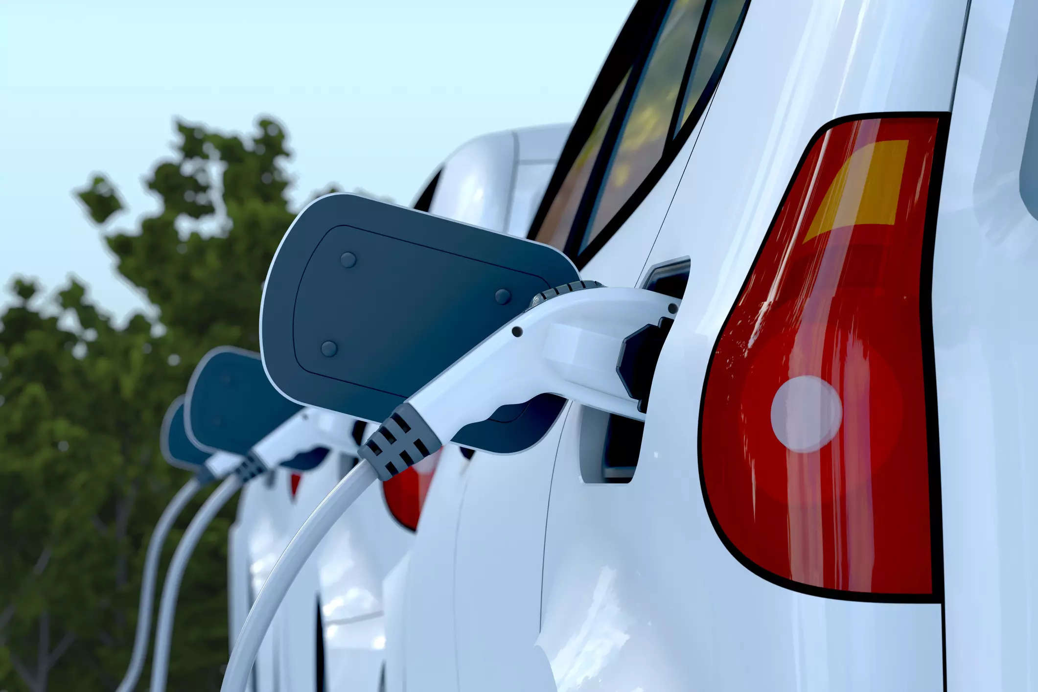  &quot;EVs are an important powertrain technology to help reduce CO2 emissions from the transportation sector,&quot; said Jonathan Davenport, research director at Gartner.