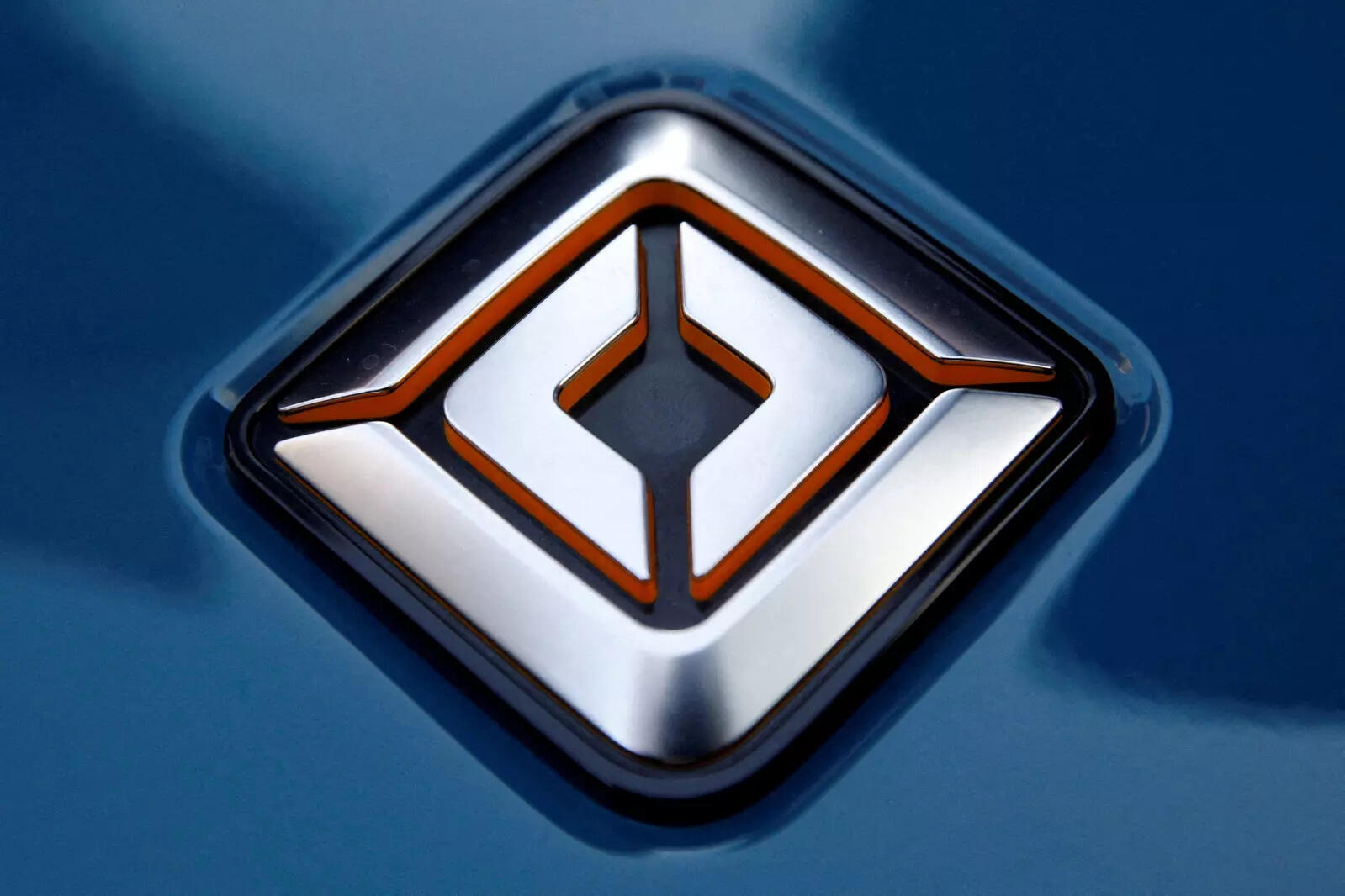  Rivian shares closed up 10.7%.