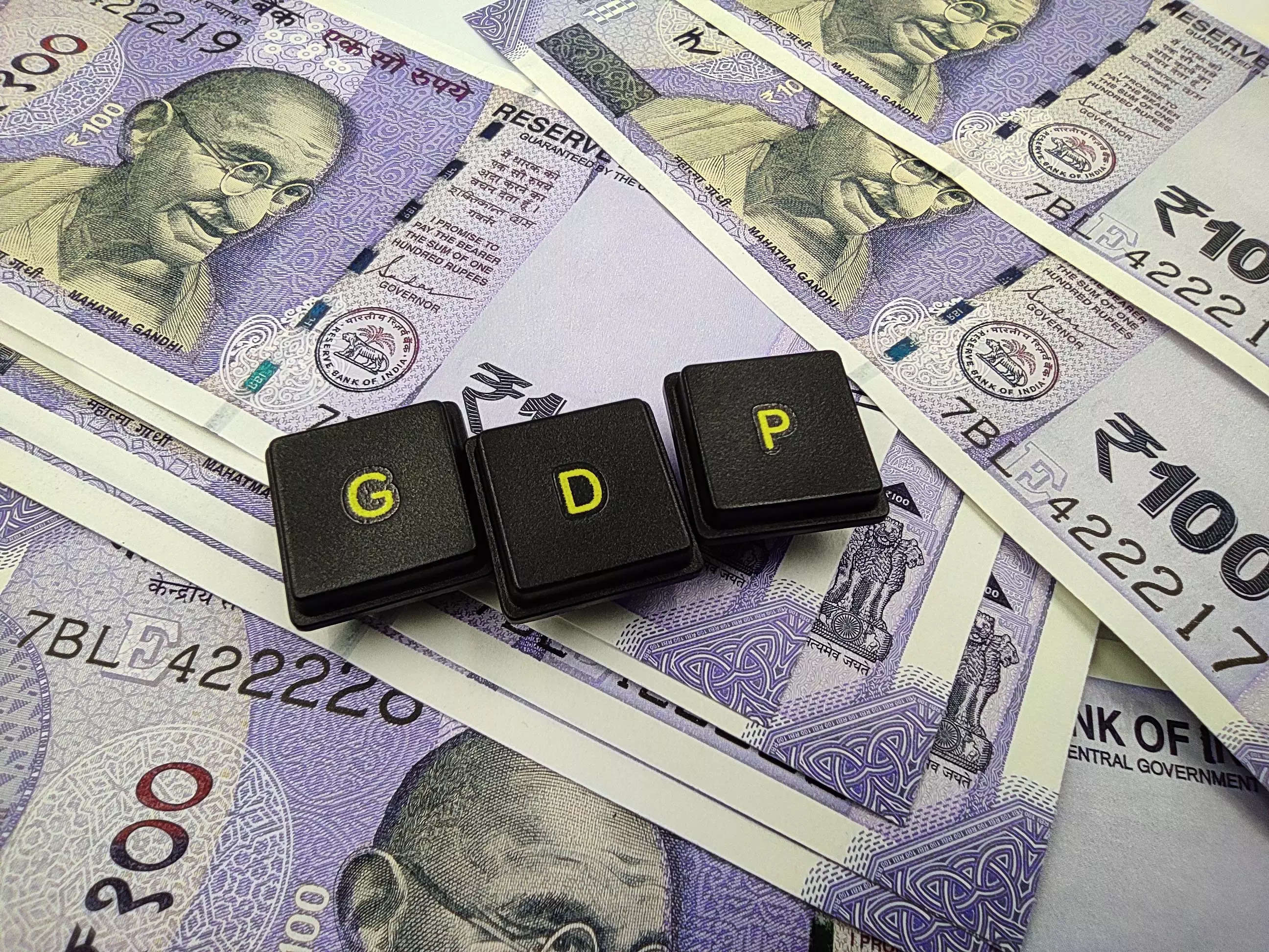 India GDP grew 5.4% in Oct-Dec quarter