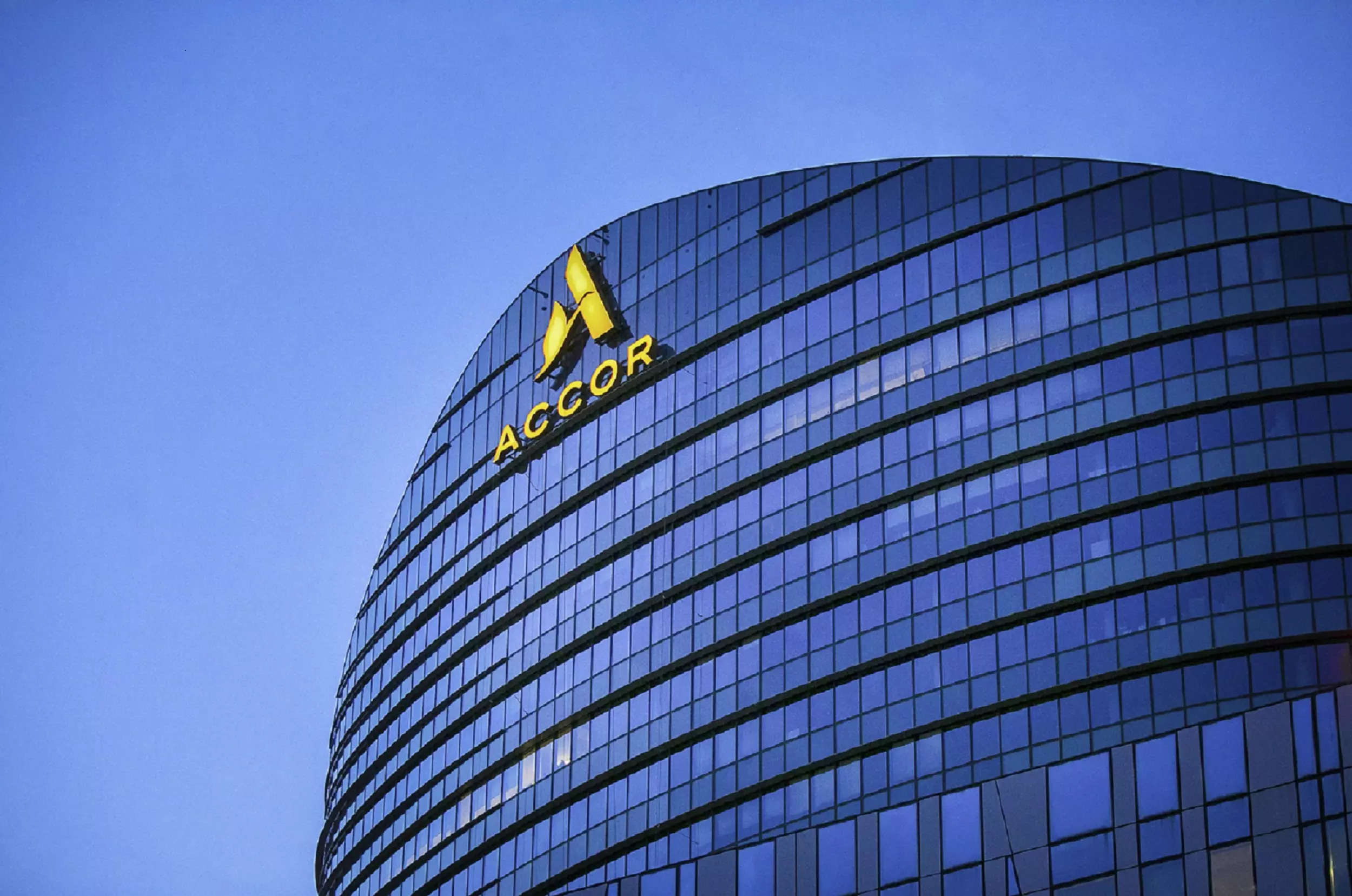 All accor отели. Гостиничная сеть Accor. Гостиничная цепь Accor. АККОР Франция. Accor штаб квартира.