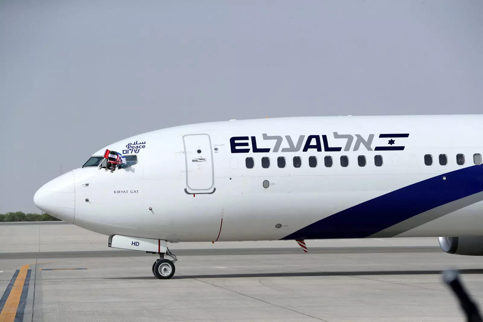 Israeli airline El Al narrows losses in quarter as tourism resumes
