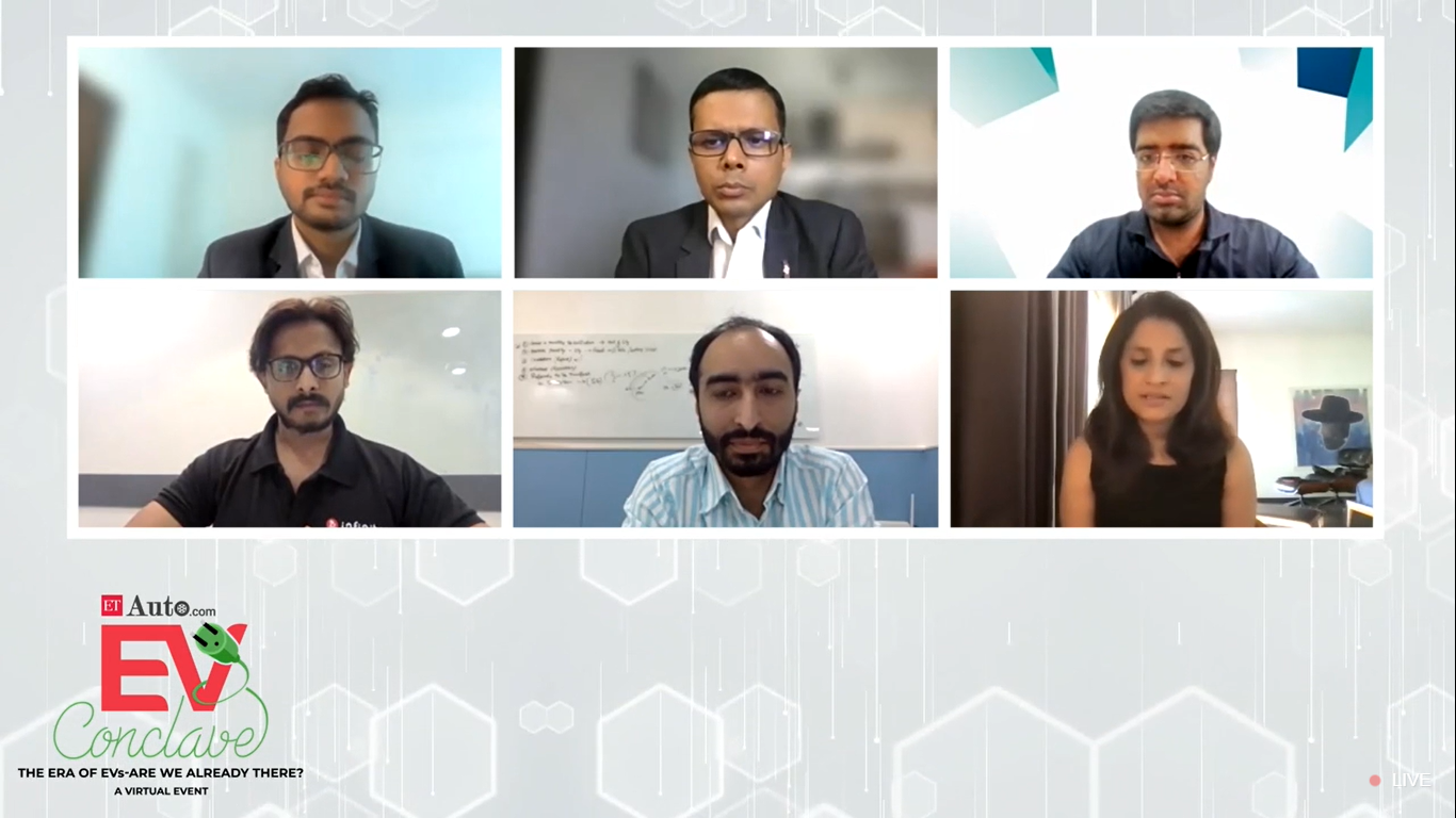  Panel Discussion on Charging, Swapping, and Powering Ahead