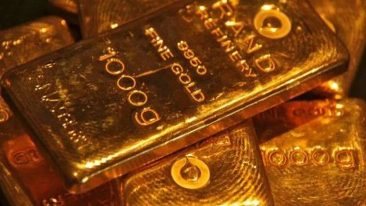 India imported 651.24 tonnes of gold in fiscal 2020-21