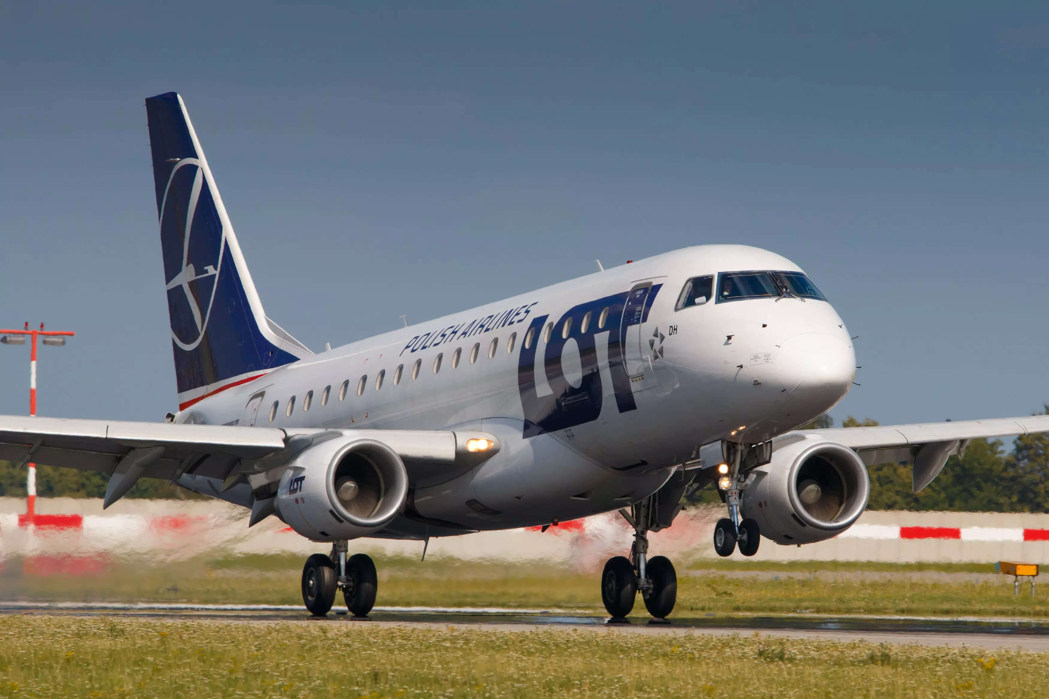 Aviation Industry: LOT Polish Airlines to resume Delhi-Warsaw