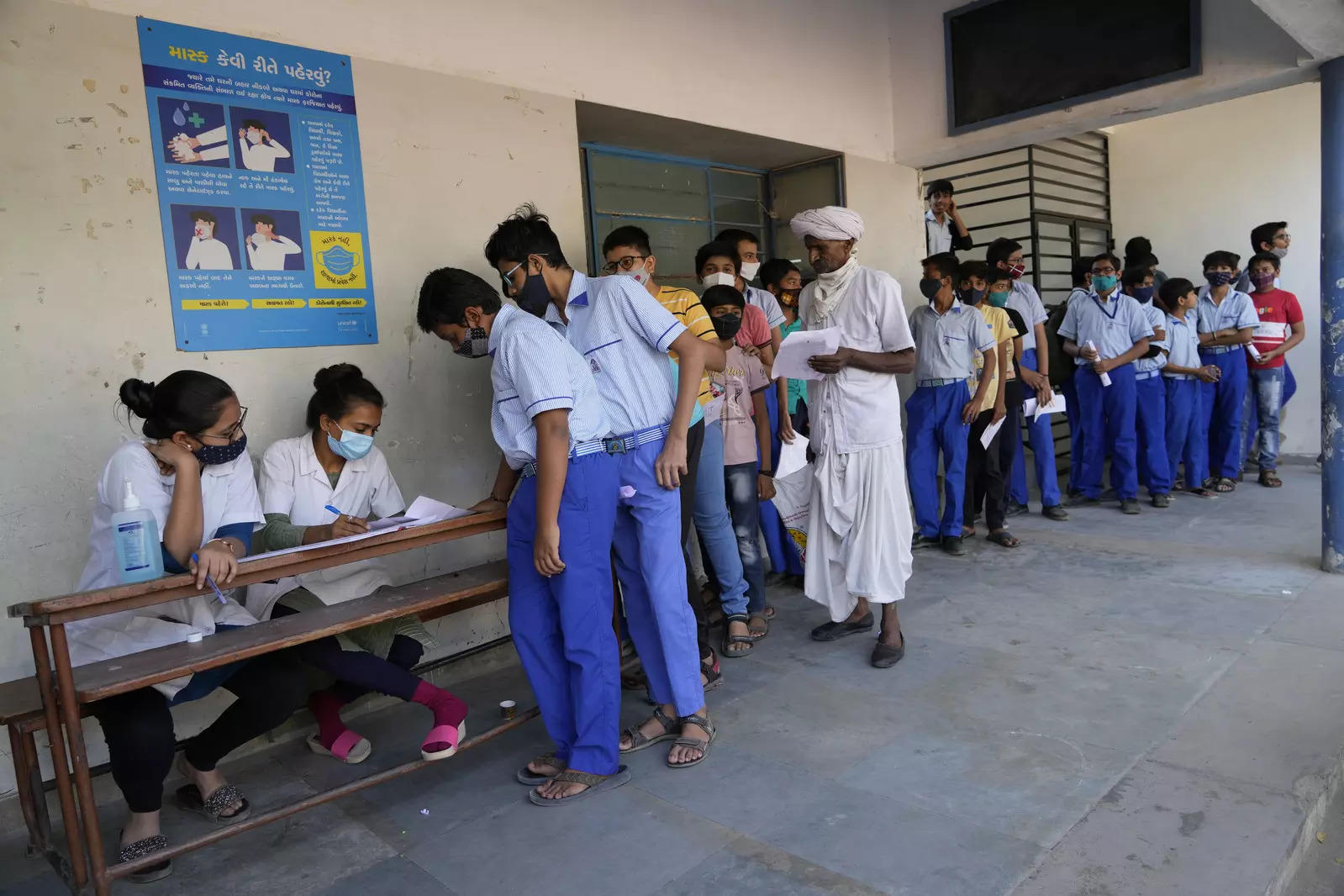 India logs 795 new COVID-19 cases, active cases decline to 12,054
